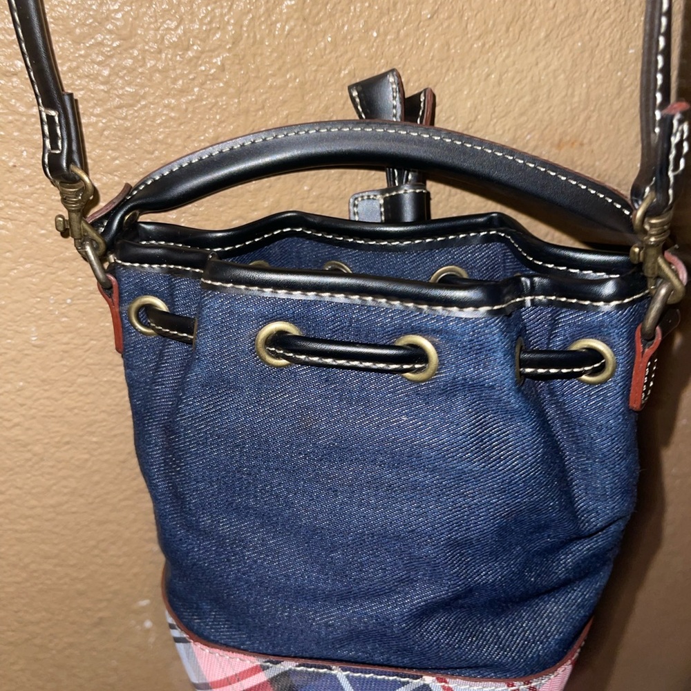 Tommy - Picture 4 of 7